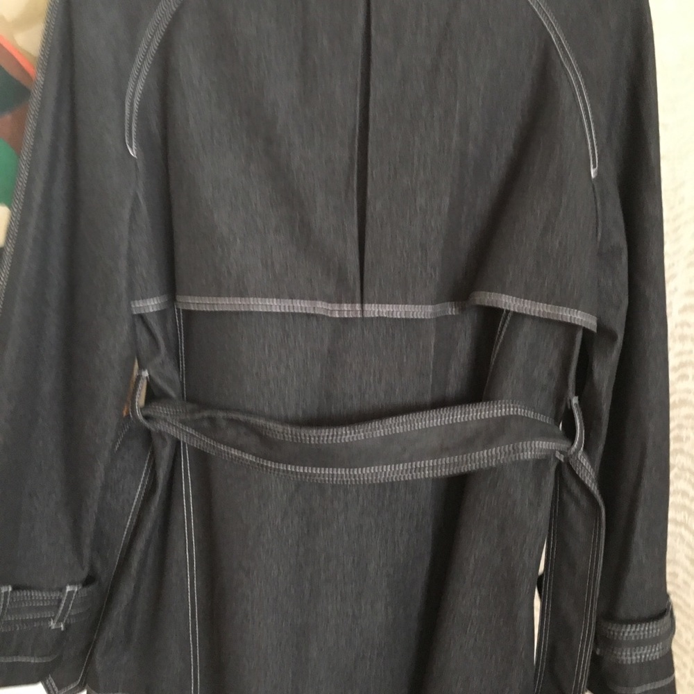 Jacket - Picture 2 of 6